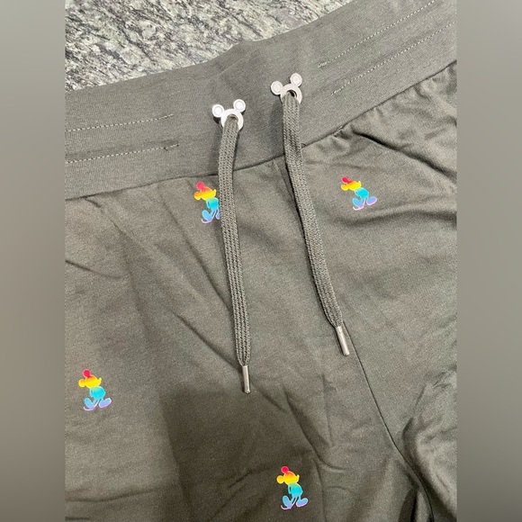 Disney Pride Collection Women’s Shorts - 1x - Picture 3 of 7